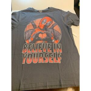 Mens T-shirt marvel Deadpool size large